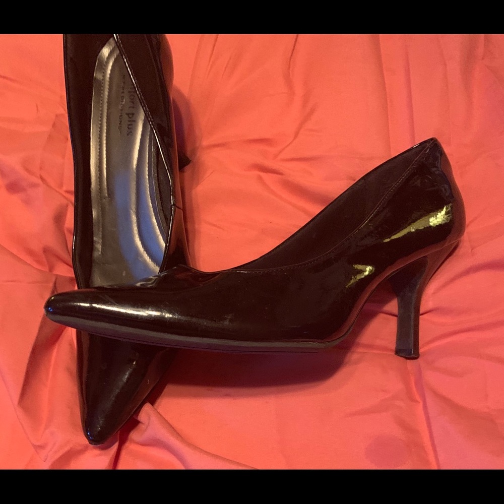 Black Sunday pat and leather shoes